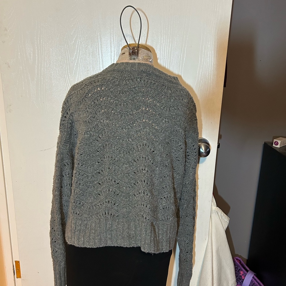 American Eagle Outfitters Gray Knit Sweater - Picture 2 of 8